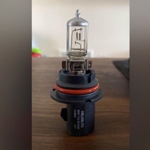 9007 Halogen Headlight Bulbs (Hi-Low Beam)